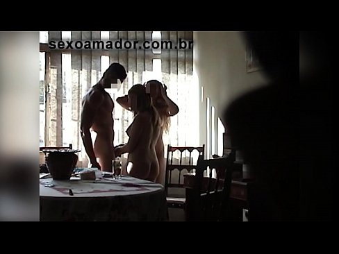 ❤️ Seksfreonen noegje in gigantyske man en in trijetal mei him út ❤️❌ Fucking video  op fy.epicpornvideos-com.ru